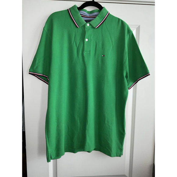 Tommy Hilfiger Men's Wicking Performance Solid Short Sleeve Polo Shirt Green - Picture 2 of 9